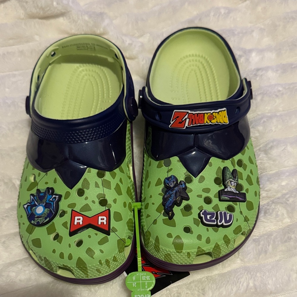 Dragon Ball Z Cell Classic Clog size 6 men’s and big kids